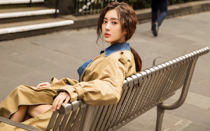 习近平：坚持平等相待、求同存异、互利合作符合中澳两国和两国人民根本利益